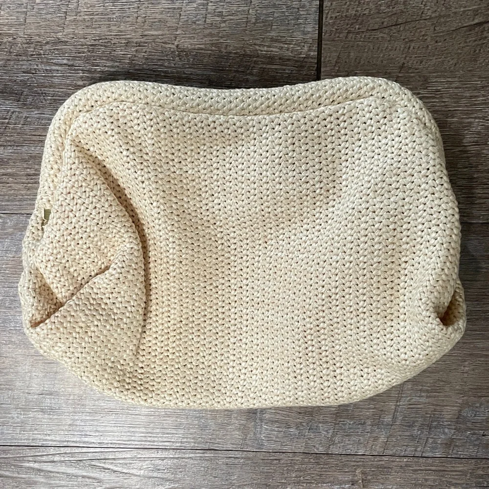 Cream Woven Straw Clutch Handbagwith Floral Rose Accents